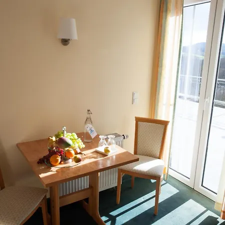 Hofgut Langenborn Wohnen Auf Zeit Möblierte Aschaffenburg Alzenau Frankfurt Hotel Schollkrippen