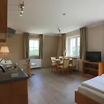 Hofgut Langenborn Wohnen Auf Zeit Moeblierte Aschaffenburg Alzenau Frankfurt 3* Schollkrippen