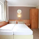 Hofgut Langenborn Wohnen Auf Zeit Moeblierte Aschaffenburg Alzenau Frankfurt Ξενοδοχείο 3*