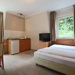 Ξενοδοχείο Hofgut Langenborn Wohnen Auf Zeit Moeblierte Aschaffenburg Alzenau Frankfurt Schollkrippen