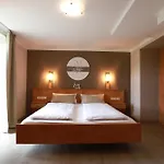 Ξενοδοχείο Hofgut Langenborn Wohnen Auf Zeit Moeblierte Aschaffenburg Alzenau Frankfurt 3*