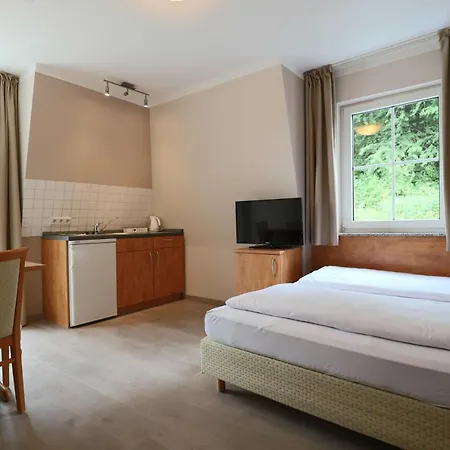 Hotel Hofgut Langenborn Wohnen Auf Zeit Moeblierte Aschaffenburg Alzenau Frankfurt Schollkrippen