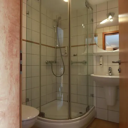 Hotel Hofgut Langenborn Wohnen Auf Zeit Moeblierte Aschaffenburg Alzenau Frankfurt Schollkrippen