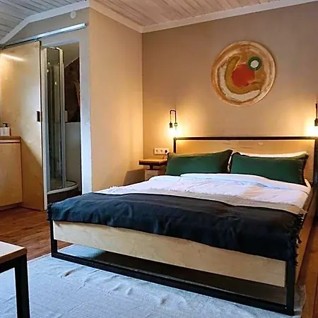 Hofgut Langenborn Wohnen Auf Zeit Moeblierte Aschaffenburg Alzenau Frankfurt فندق 3*