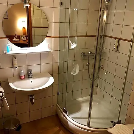 Hofgut Langenborn Wohnen Auf Zeit Moeblierte Aschaffenburg Alzenau Frankfurt