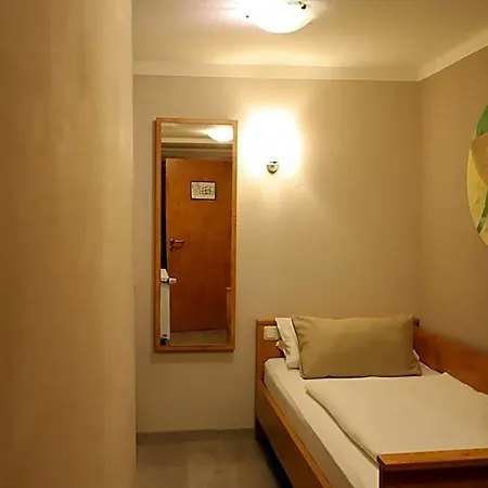 Hofgut Langenborn Wohnen Auf Zeit Moeblierte Aschaffenburg Alzenau Frankfurt Hotel