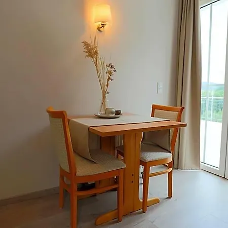 فندق Hofgut Langenborn Wohnen Auf Zeit Moeblierte Aschaffenburg Alzenau Frankfurt 3*